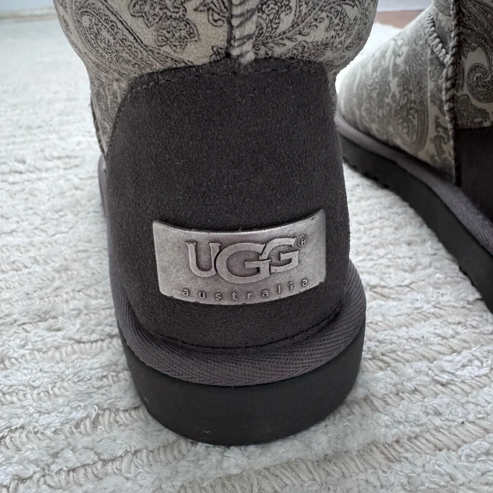 NWT UGG Women's Classic Short Gray Paisley Boots